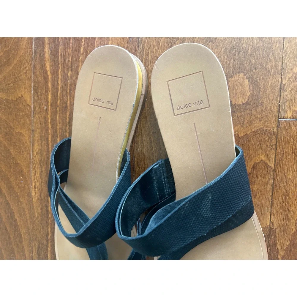Dolce Vita Paddy Black Textured Toe Loop Flat Slide Sandals Womens Size 10 M